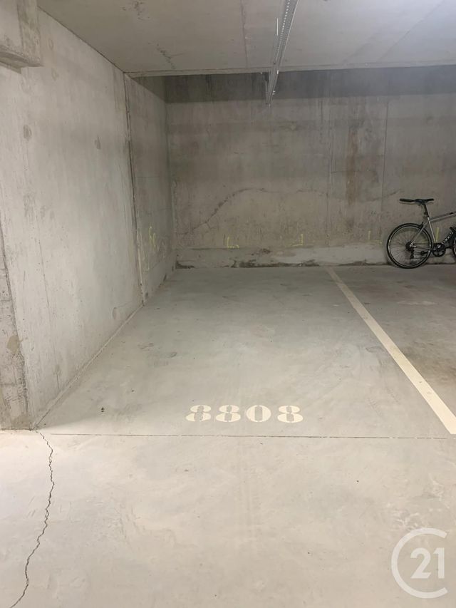 parking à louer - 12.0 m2 - OLONNE SUR MER - 85 - PAYS-DE-LOIRE - Century 21 Bleu Marine